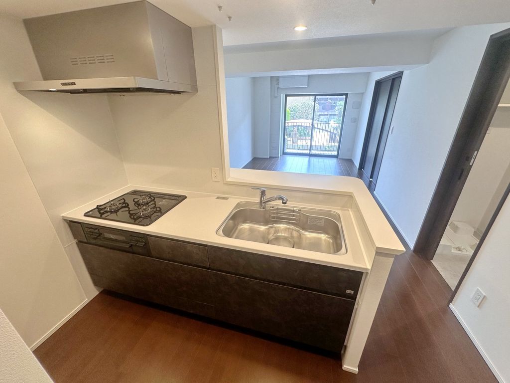 キッチン　同物件別部屋写真