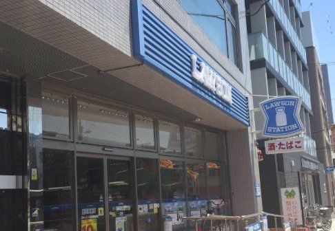 コンビニ　ローソン玉造駅前店（コンビニ）まで440m