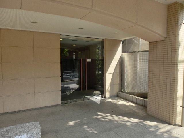 エントランス　キレイに整備させたエントランス