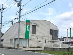 銀行　トマト銀行竜操支店（銀行）まで769m