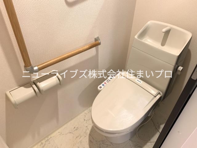 トイレ　シャワー付トイレ
