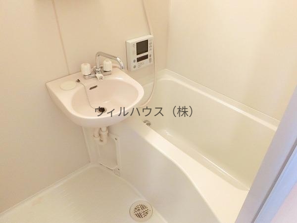 バス・シャワールーム　追い焚き有り！