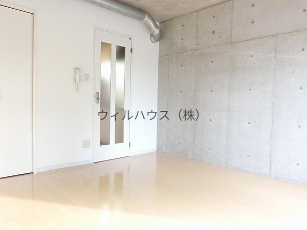居室・リビング　コンクリート打ちっぱなし！