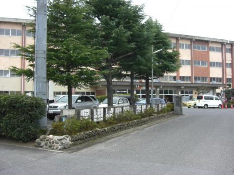 中学校　米子市立後藤ヶ丘中学校（中学校）まで788m