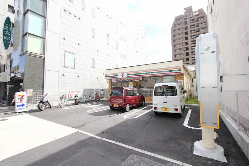 コンビニ　セブンイレブン名古屋千代田3丁目店（コンビニ）まで92m