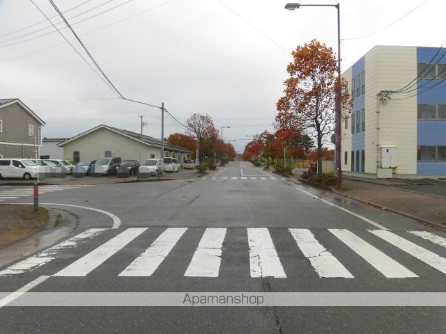 その他　前面道路（その他）まで0m