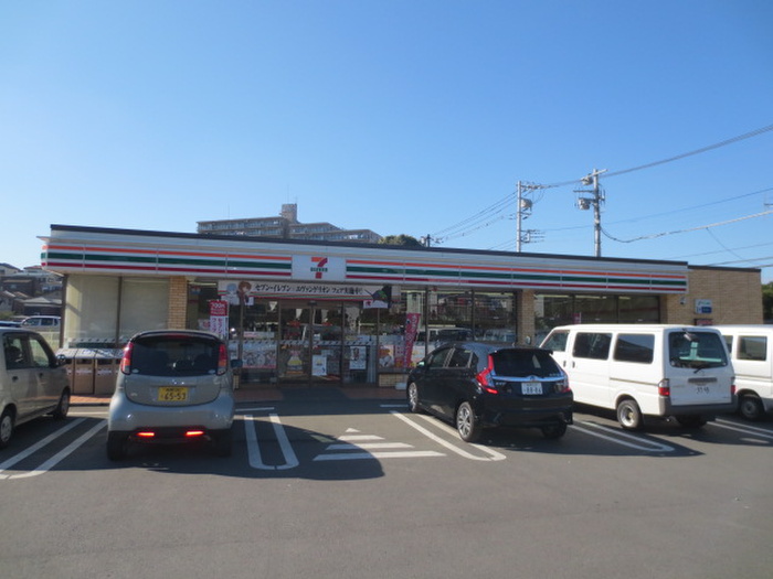 コンビニ　セブンイレブン 綾瀬上土棚中1丁目店（コンビニ）まで411m