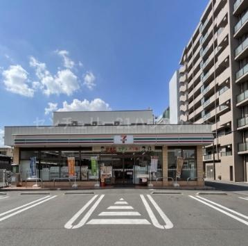 コンビニ　セブン-イレブン 宇都宮小幡店（コンビニ）まで678m