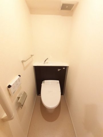 トイレ　コンパクトで使いやすいトイレです