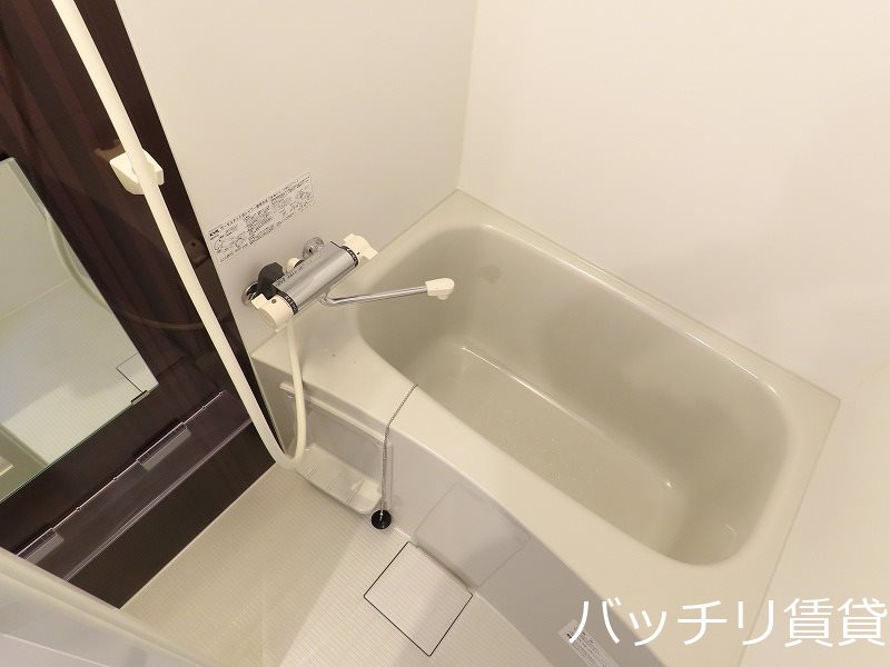 バス・シャワールーム　同型タイプの為、現状を優先致します。
