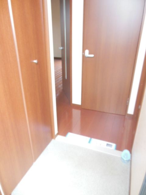 玄関　★お部屋探しは株式会社タウンハウジング東京まで★