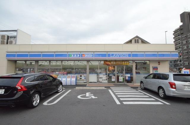 コンビニ　ローソン中川東中島店（コンビニ）まで150m