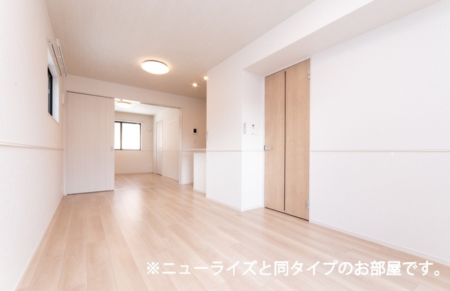 居室・リビング　【同型タイプ】別のお部屋の写真です