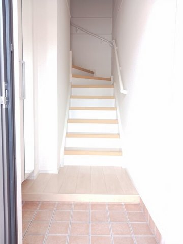 玄関　明るい玄関です