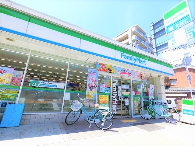 コンビニ　ファミリーマート西淀川柏里店（コンビニ）まで262m