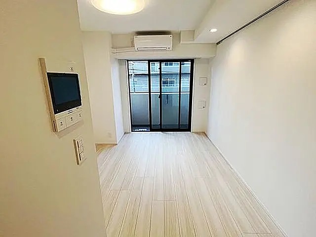 居室・リビング　※別部屋参考画像