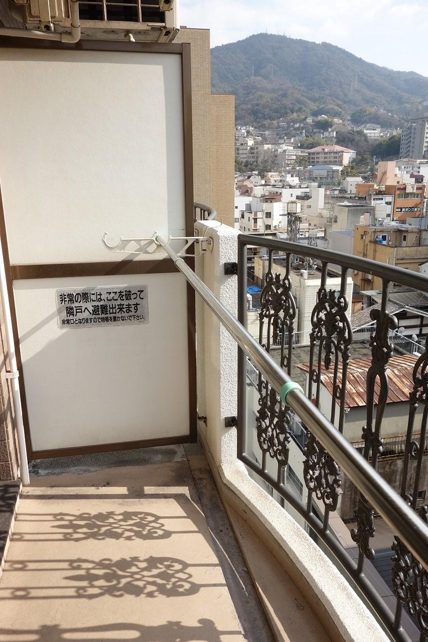 バルコニー　南向きで洗濯物もよく乾くバルコニーです♪