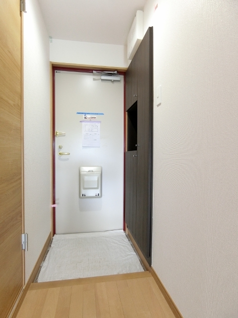 玄関　図面と現状に相違がある場合には現状を優先
