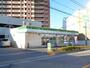 コンビニ　ファミリーマート川口末広店（コンビニ）まで402m