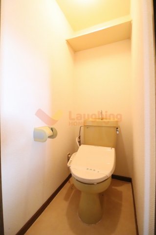 トイレ　※写真は別間取りのお部屋です
