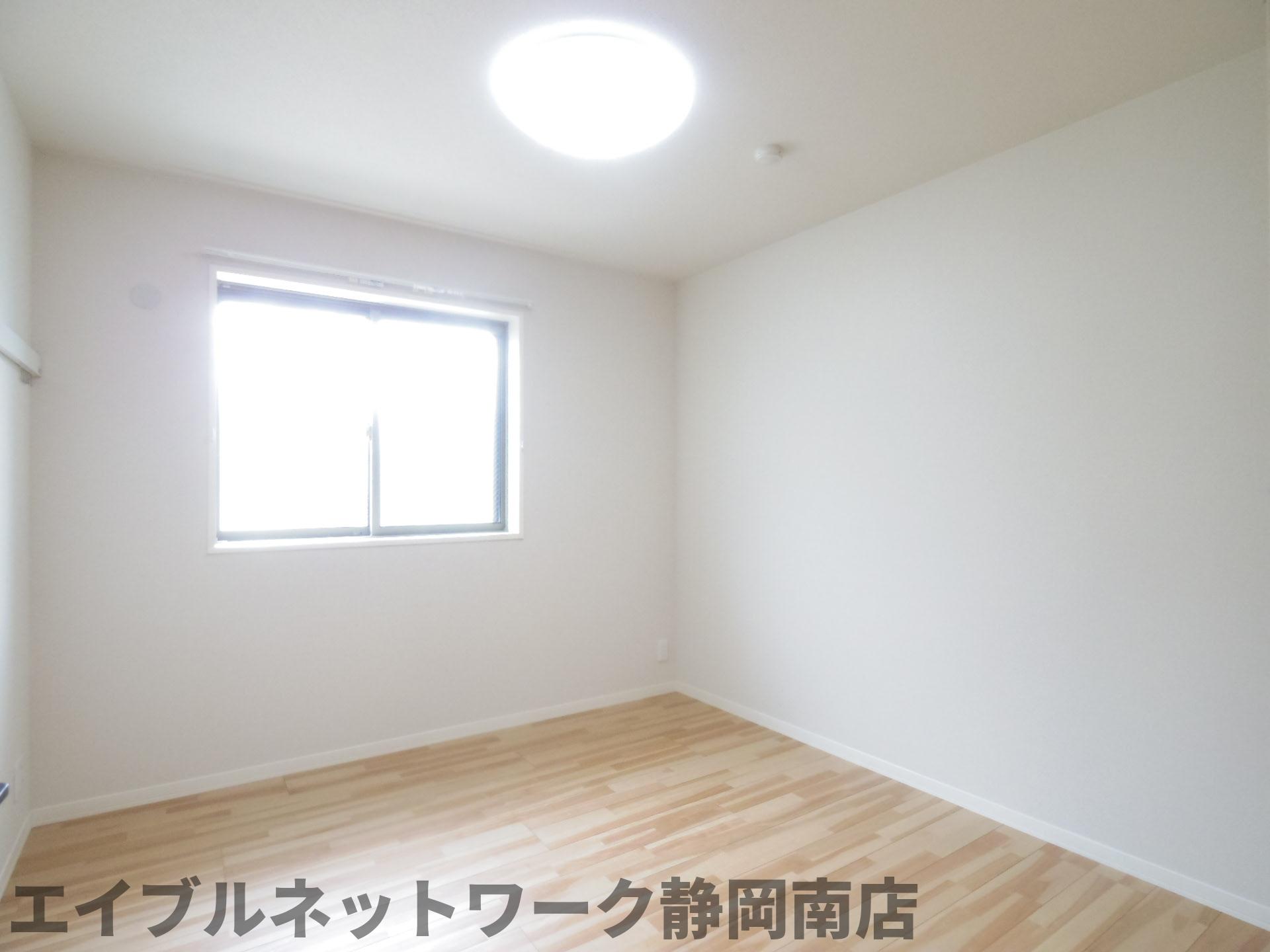 その他設備　スタンダードな洋室です
