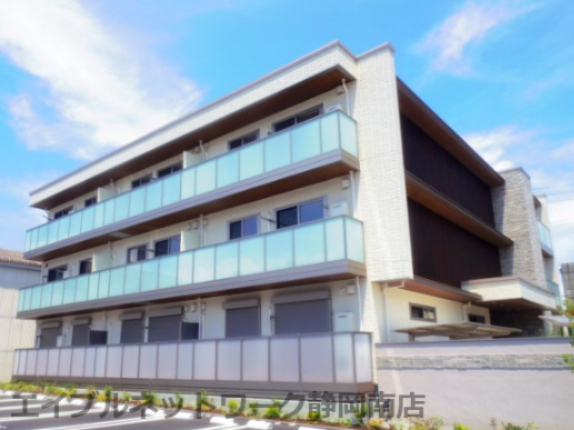 建物外観　おしゃれな外観です