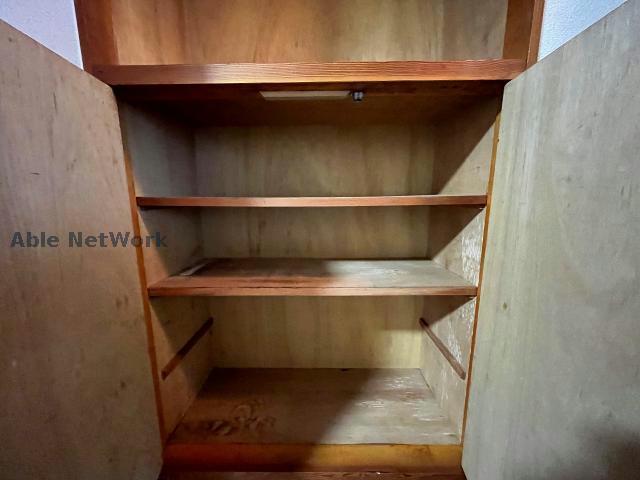 玄関　※同物件別部屋の写真です。