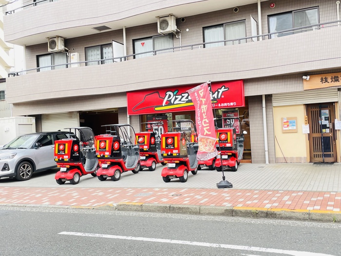 飲食店　ピザハット（飲食店）まで642m