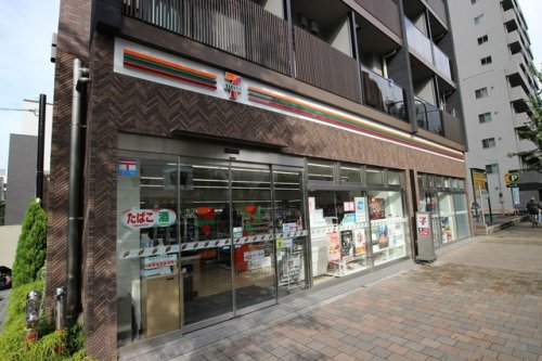 コンビニ　セブンイレブン 北新宿1丁目店（コンビニ）まで371m