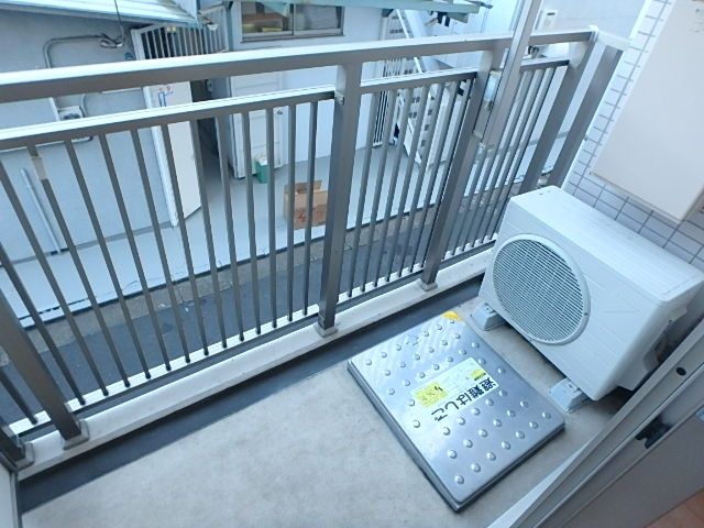 バルコニー　バルコニー