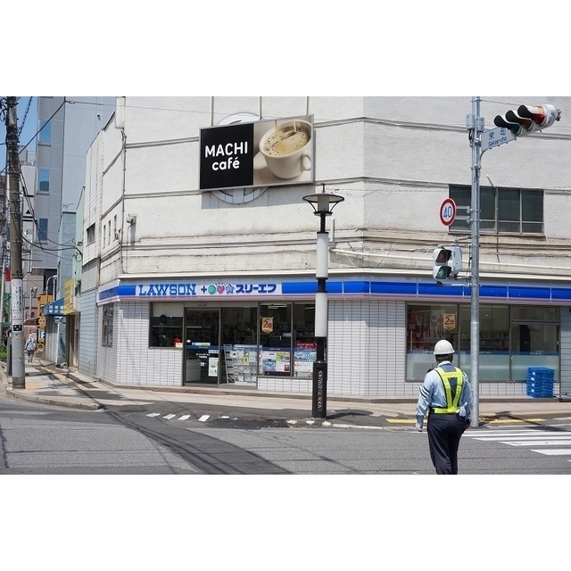 コンビニ　ローソン（コンビニ）まで80m