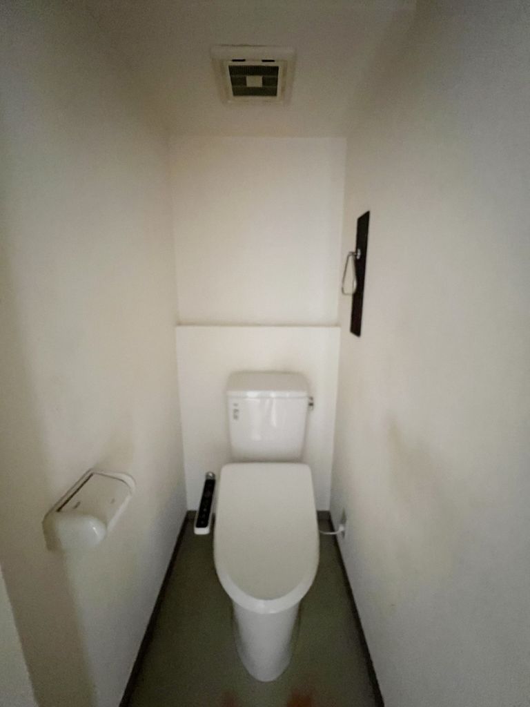 トイレ　トイレ