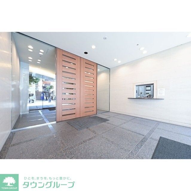 ロビー　オートロック