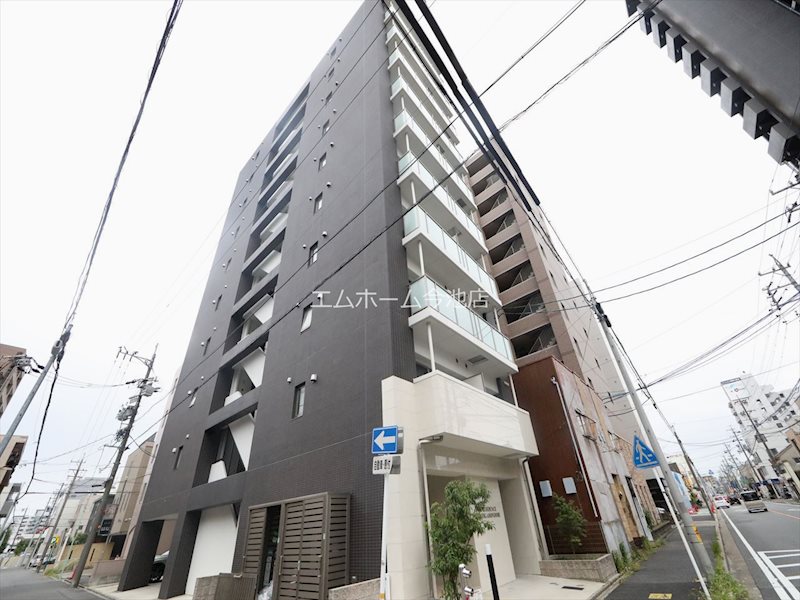 建物外観　外観　オートロック防犯カメラTVモニターホン宅配BOX完備