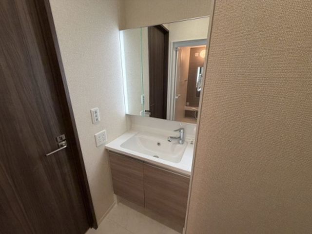GRAMM西衣手町の内装写真