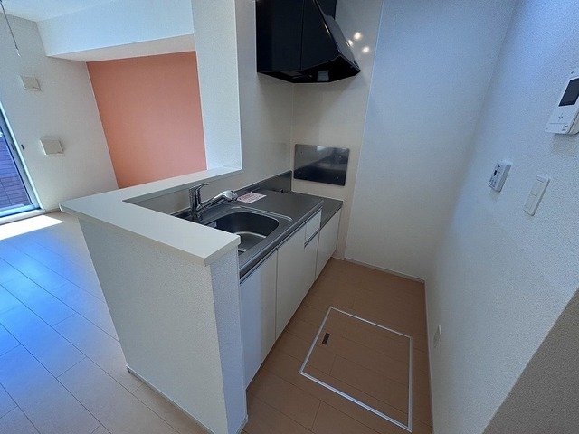キッチン　コンパクトなキッチンで掃除もラクラク