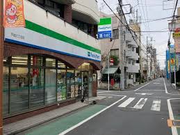 コンビニ　ファミリーマート戸越六丁目店（コンビニ）まで161m