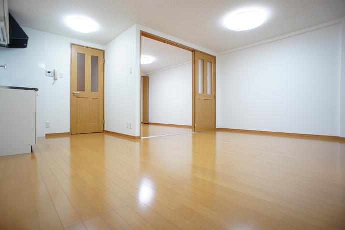 ハイツ中川の居間写真