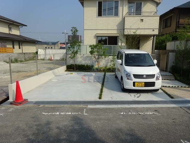 駐車場　駐車場２台付です