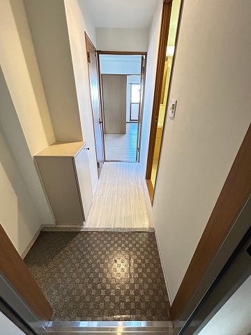 玄関　シンプルで使いやすい玄関です