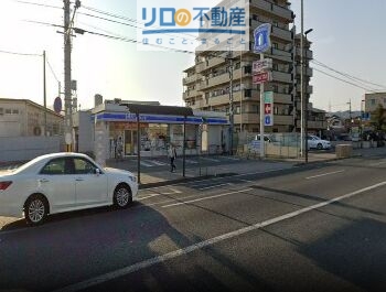 コンビニ　ローソン　伊丹寺本店（コンビニ）まで481m