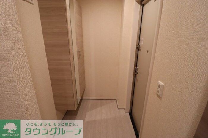 ルボワ ウエストの玄関写真