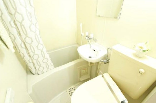 バス・シャワールーム　同間取り違う階のお部屋、バス・トイレ同室