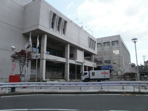 役所　横浜市緑区役所（役所）まで700m