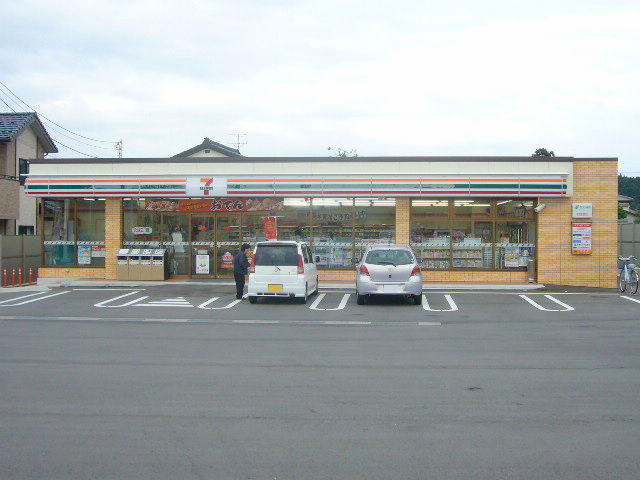 コンビニ　セブンイレブン 富山上二杉店（コンビニ）まで1035m