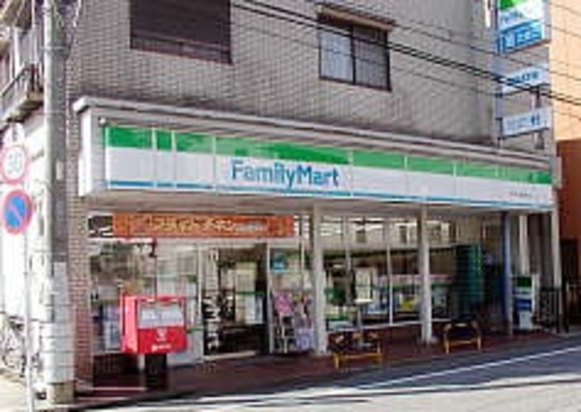 コンビニ　ファミリーマート戸塚下倉田町店（コンビニ）まで677m