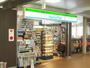 コンビニ　ファミリーマート 京成八幡駅構内店（コンビニ）まで124m