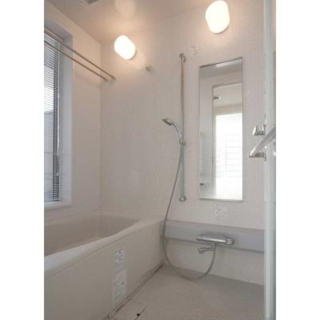 バス・シャワールーム　※写真は同タイプ住戸です。