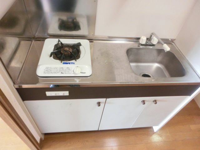 ホーステール作の山のキッチン写真