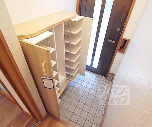 東竪町貸家の玄関写真